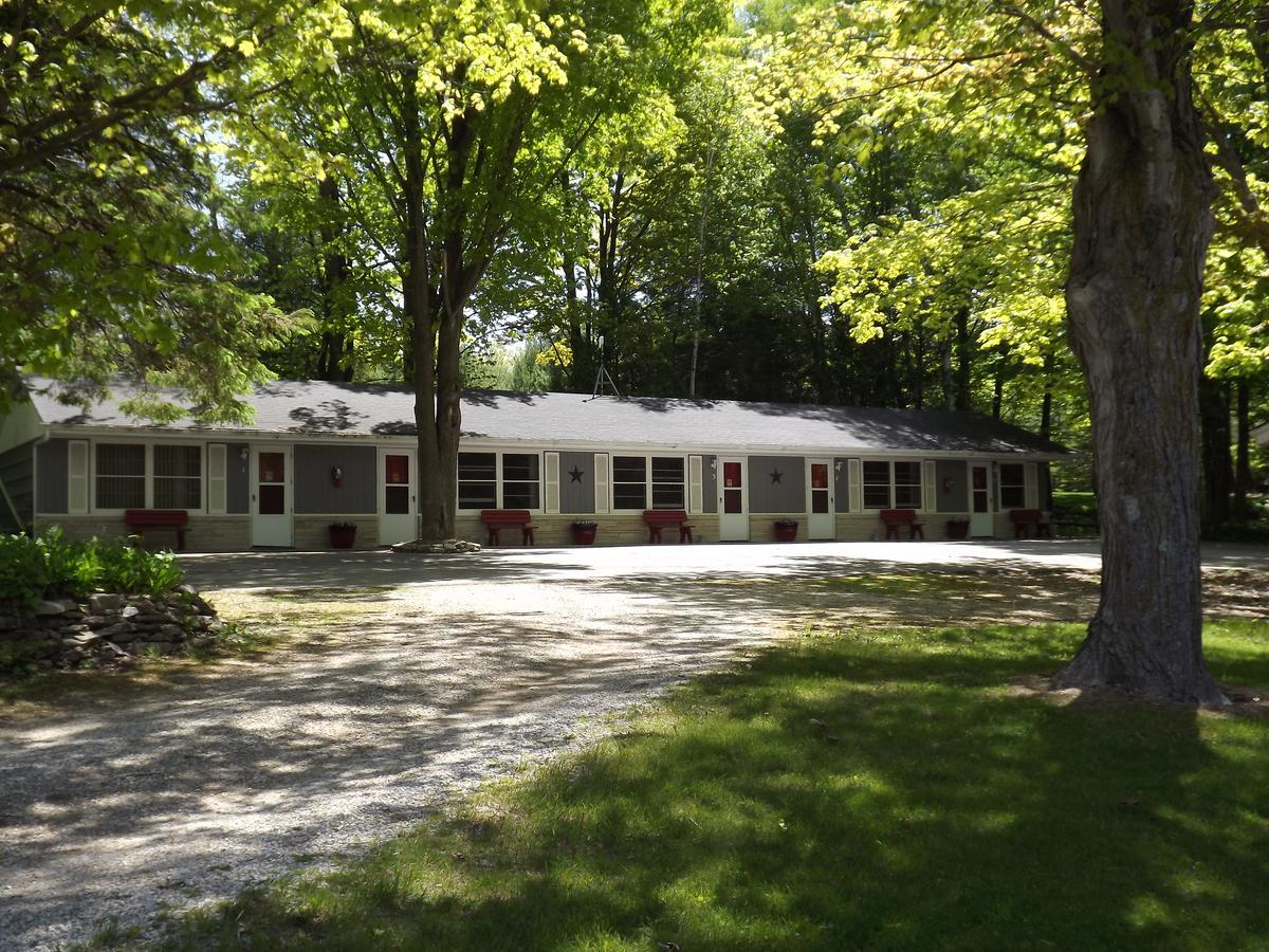 Baileys Sunset Motel Baileys Harbor Exterior photo